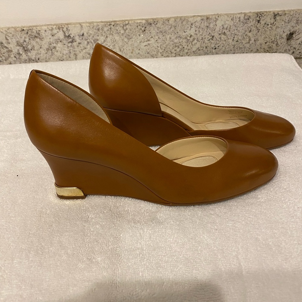 NEW ALEX MARIE LAFLA BROWN LEATHER WEDGES SZ8